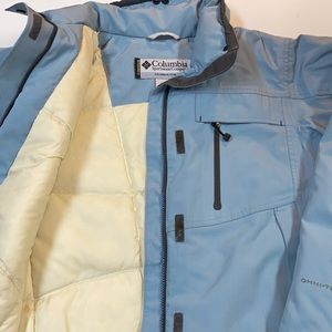 Women’s S Columbia DOWN Titanium Omni-Tech coat in blue slate. Waterproof & warm